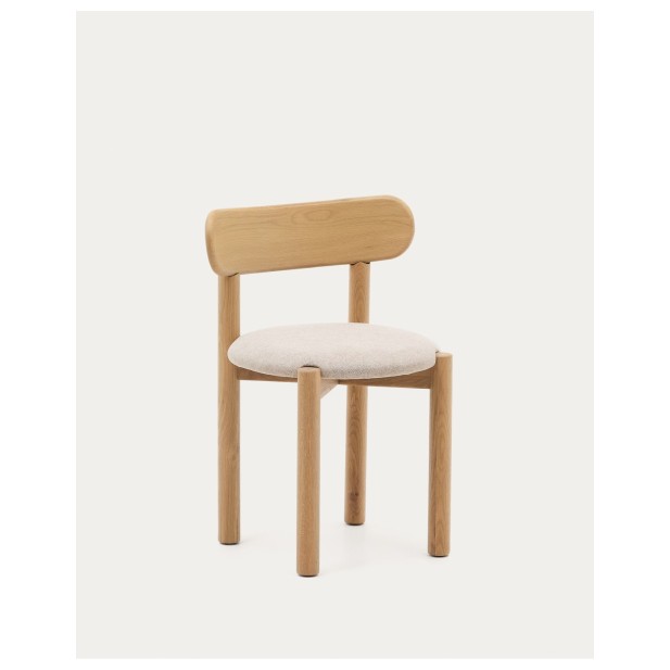 Silla Nebai chenilla beige estructura madera maciza roble acabado natural FSC MIX Credit - Kave Home